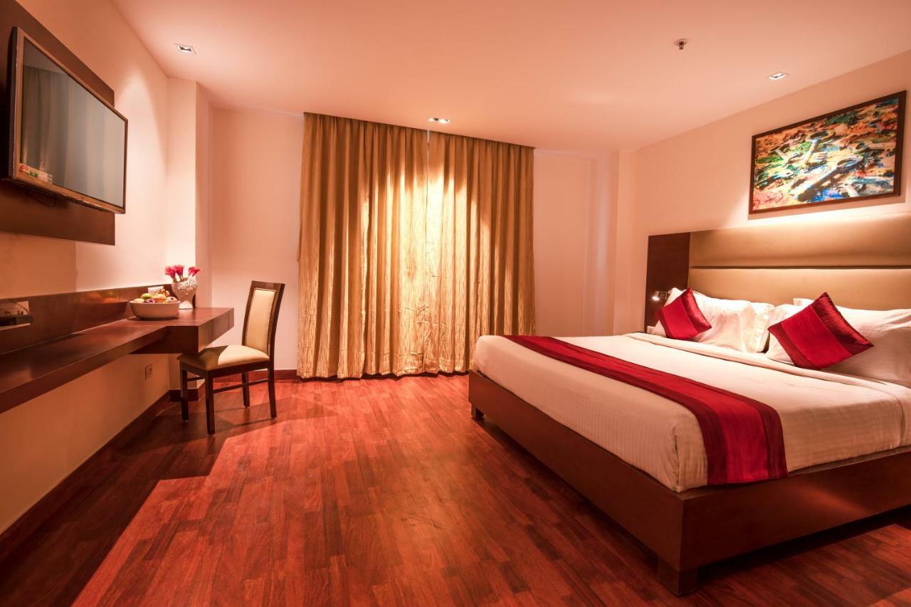 Lemon Tree Hotel, Noida Exterior foto